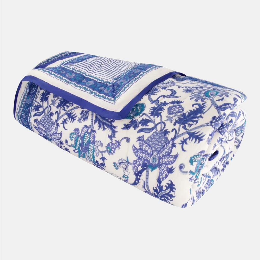 Roller Rabbit Twin XL Quilt